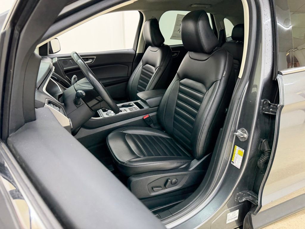Used 2021 Ford Edge SEL image 19