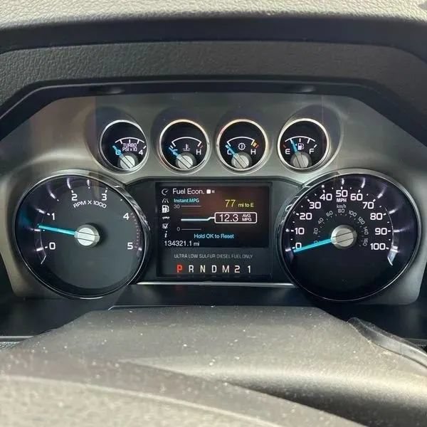 Used 2016 Ford F250 Lariat w/ Lariat Ultimate Package AWD/4WD image 31