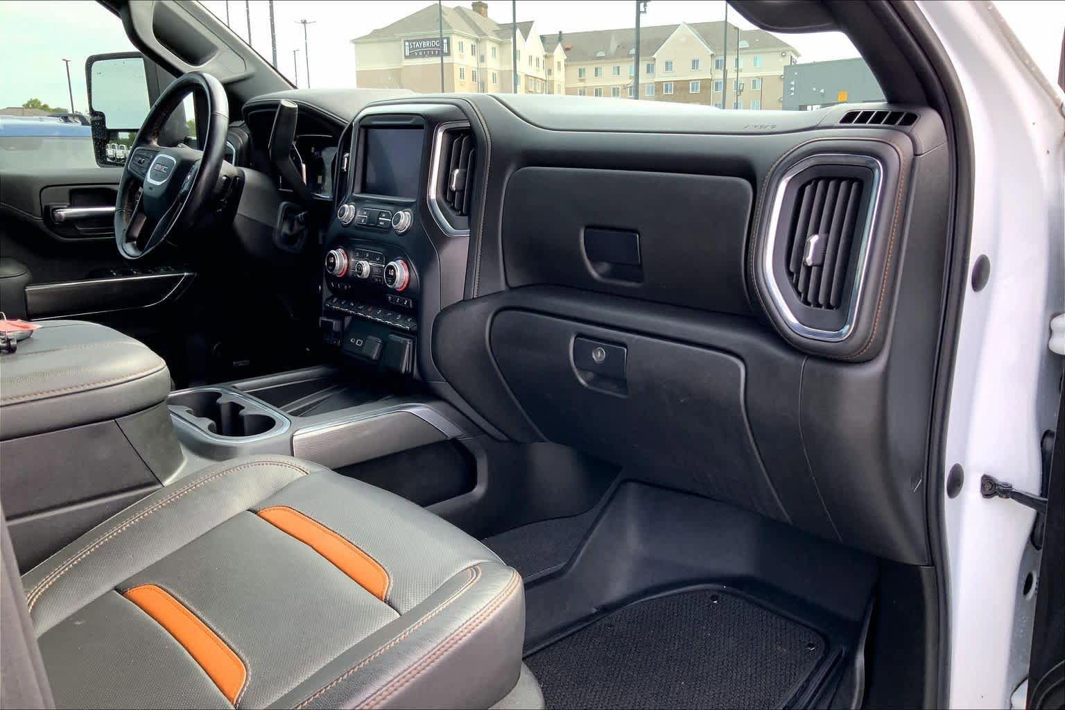 Used 2023 GMC Sierra 2500 AT4 w/ AT4 Premium Plus Package AWD/4WD image 18