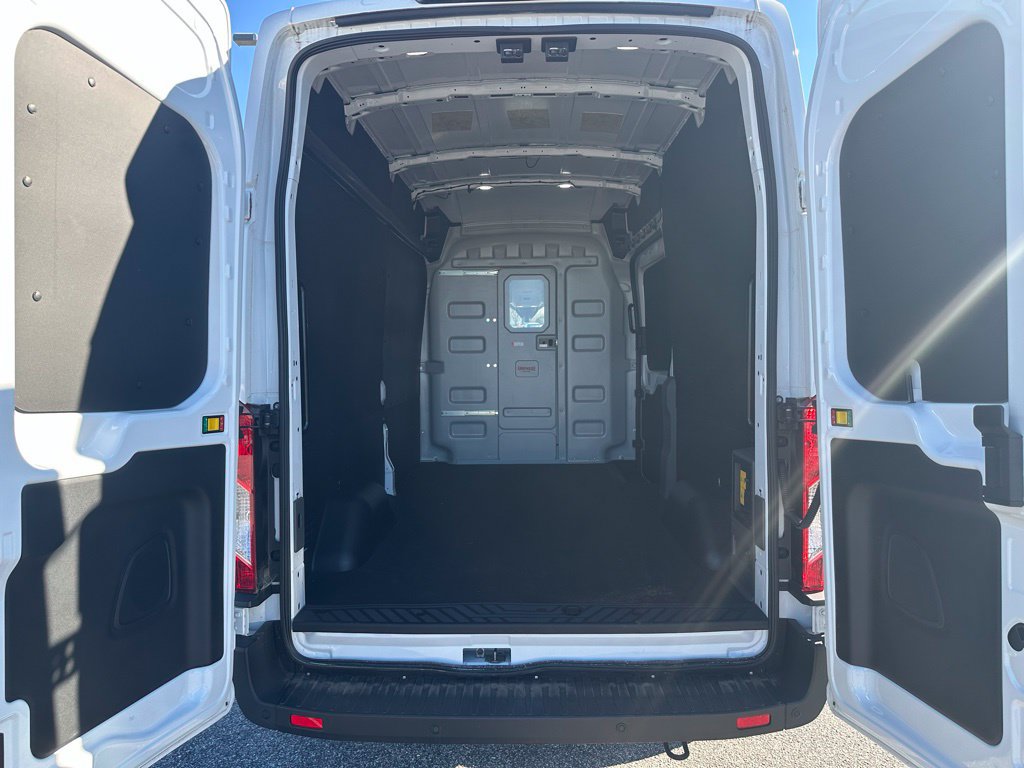 New 2023 Ford E-Transit 148 High Roof w/ Load Area Protection Package RWD image 12