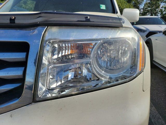 Used 2014 Honda Pilot Touring image 10