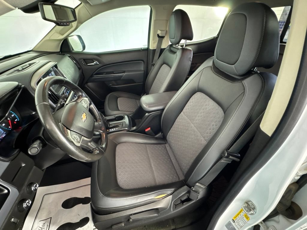Used 2017 Chevrolet Colorado Z71 AWD/4WD image 30