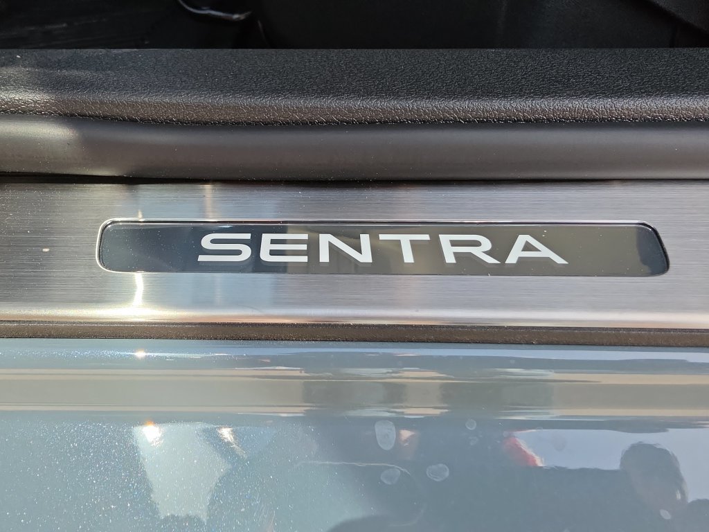 New 2027 Nissan Sentra SR FWD image 36
