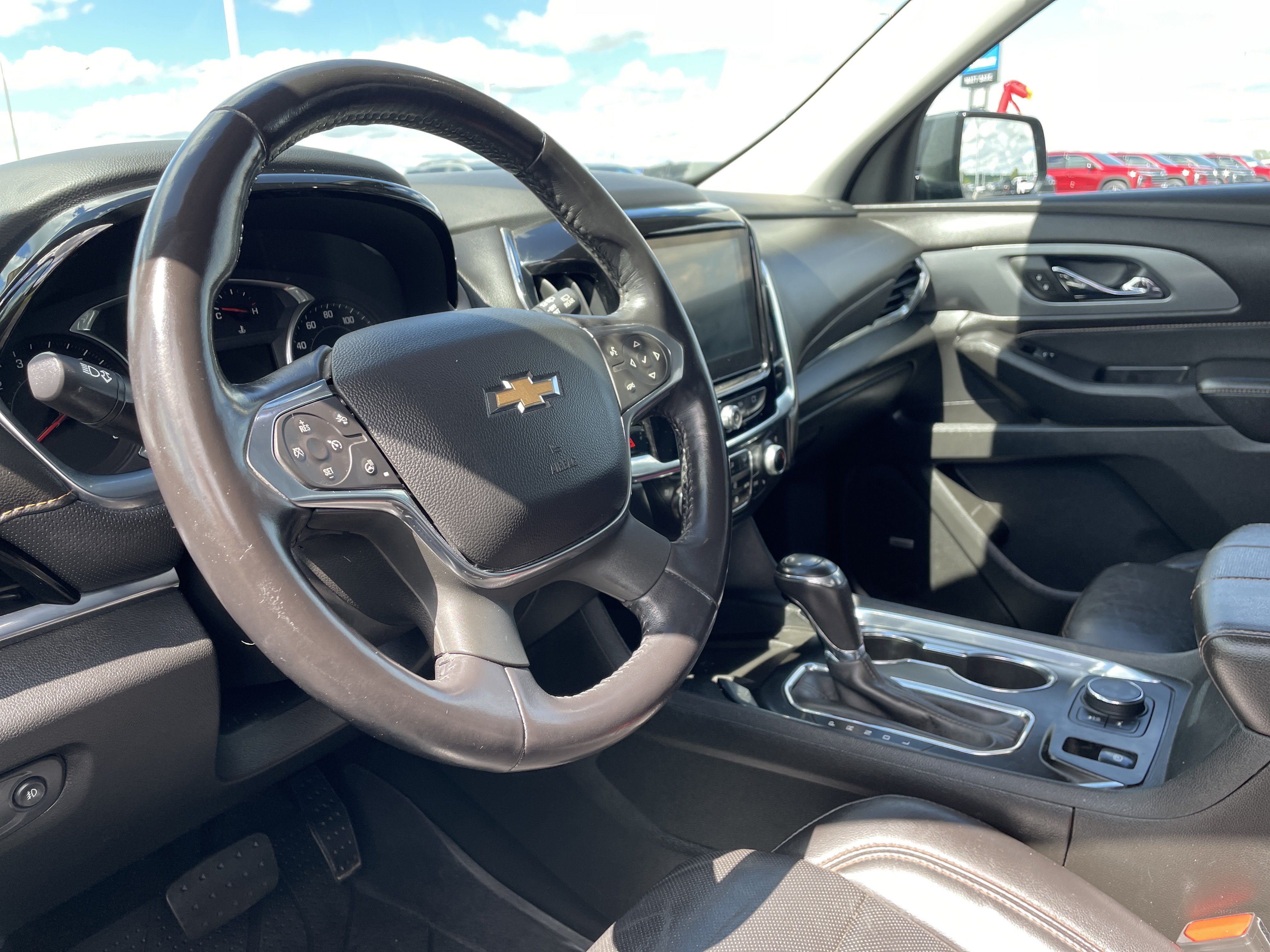 Used 2018 Chevrolet Traverse Premier w/ LPO, Floor Liner Package AWD/4WD image 11