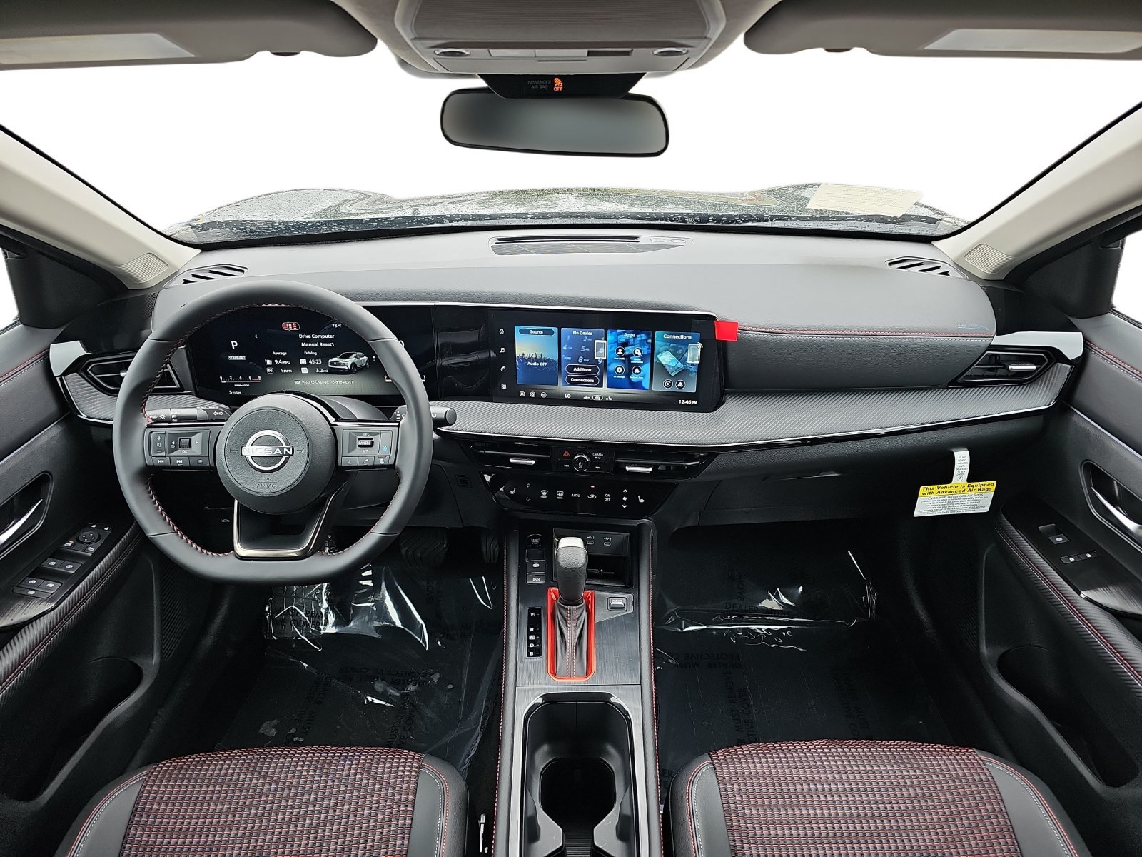 New 2027 Nissan Kicks SR w/ Cold Weather Package FWD image 13