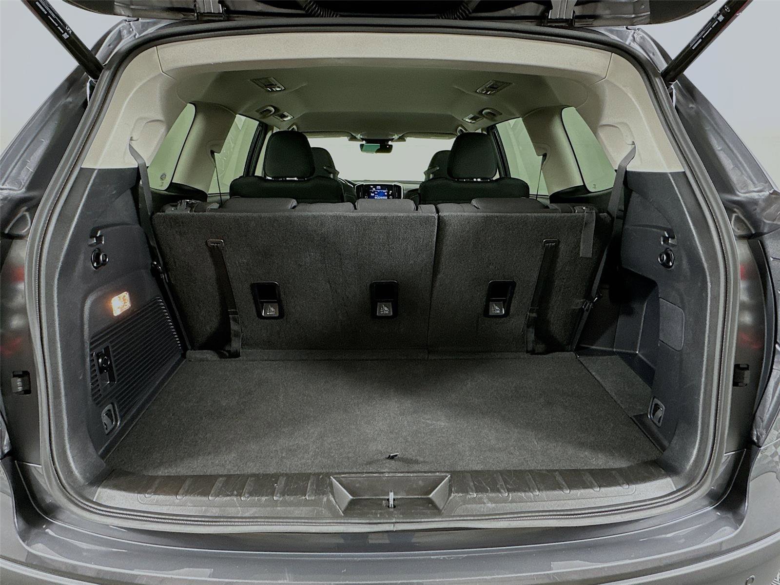 Used 2024 Subaru Ascent Premium w/ Convenience Package image 25