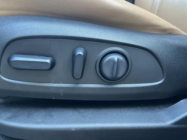 Used 2019 Buick Enclave Essence w/ Trailering Package, 5000 lbs. FWD image 8