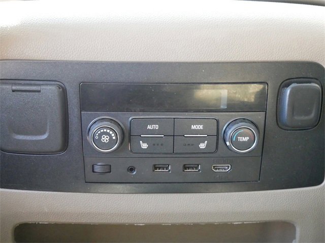 Used 2017 Chevrolet Suburban LT image 12