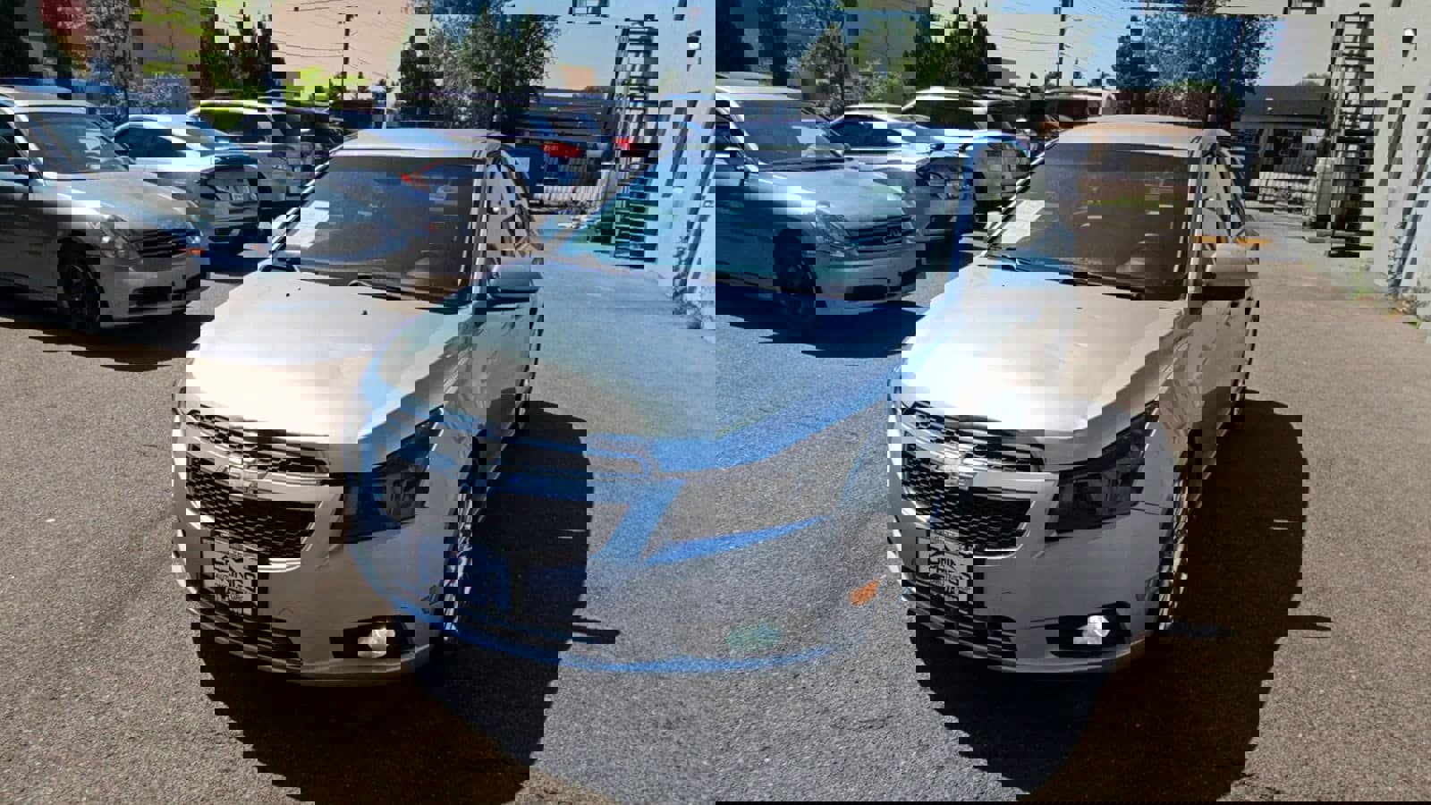 Used 2011 Chevrolet Cruze Eco image 3