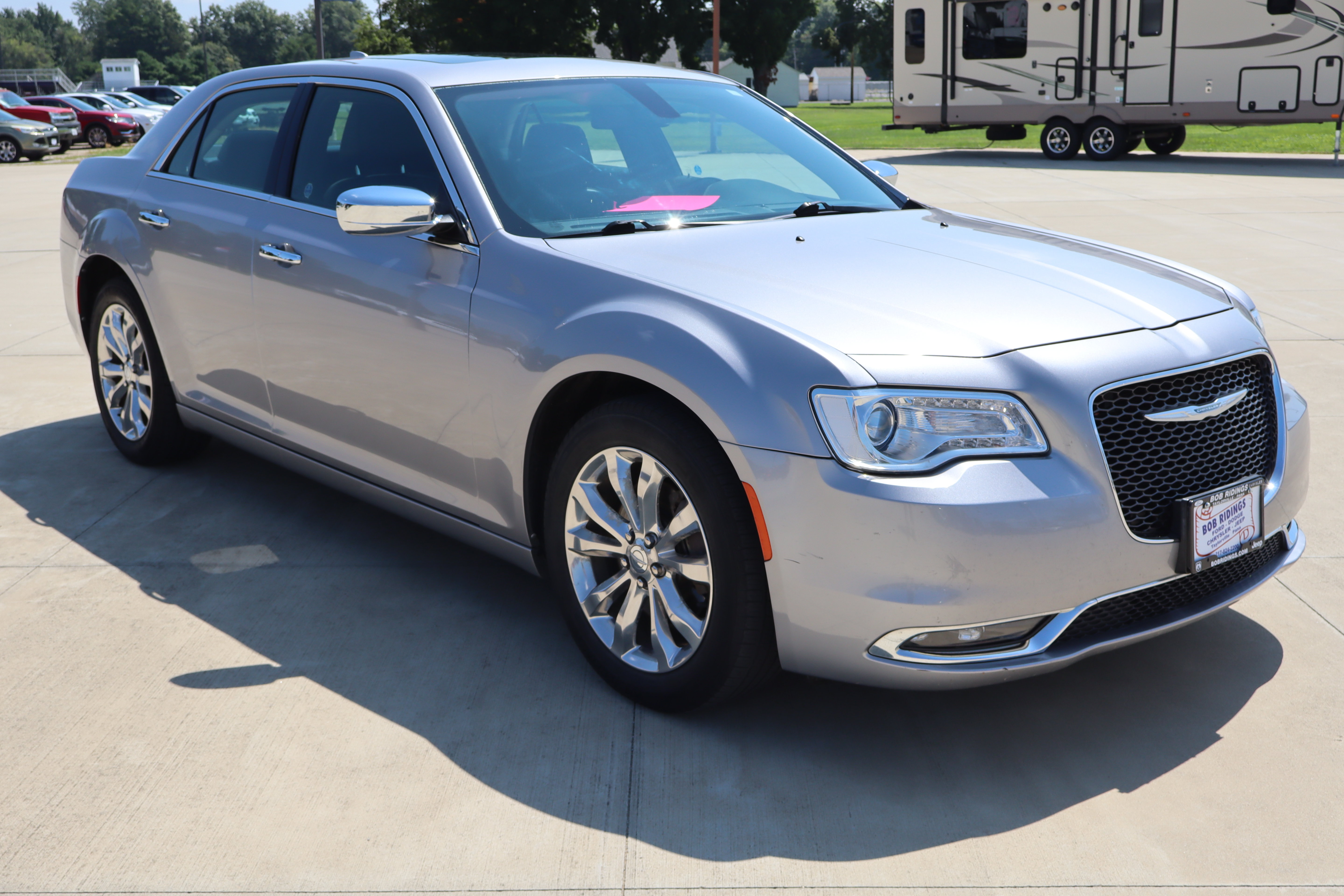 Used 2017 Chrysler 300 C AWD/4WD image 3