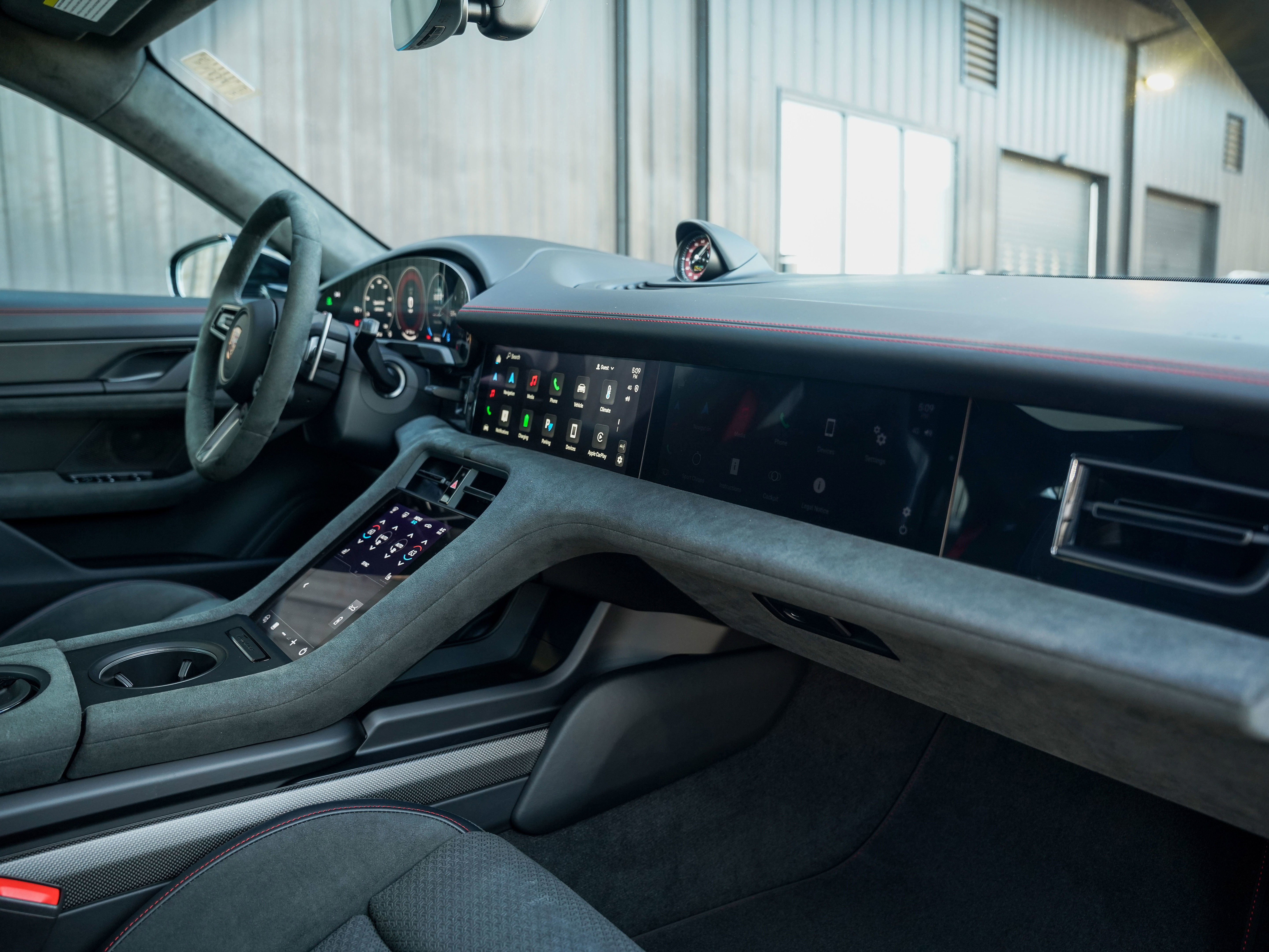 New 2025 Porsche Taycan GTS image 35