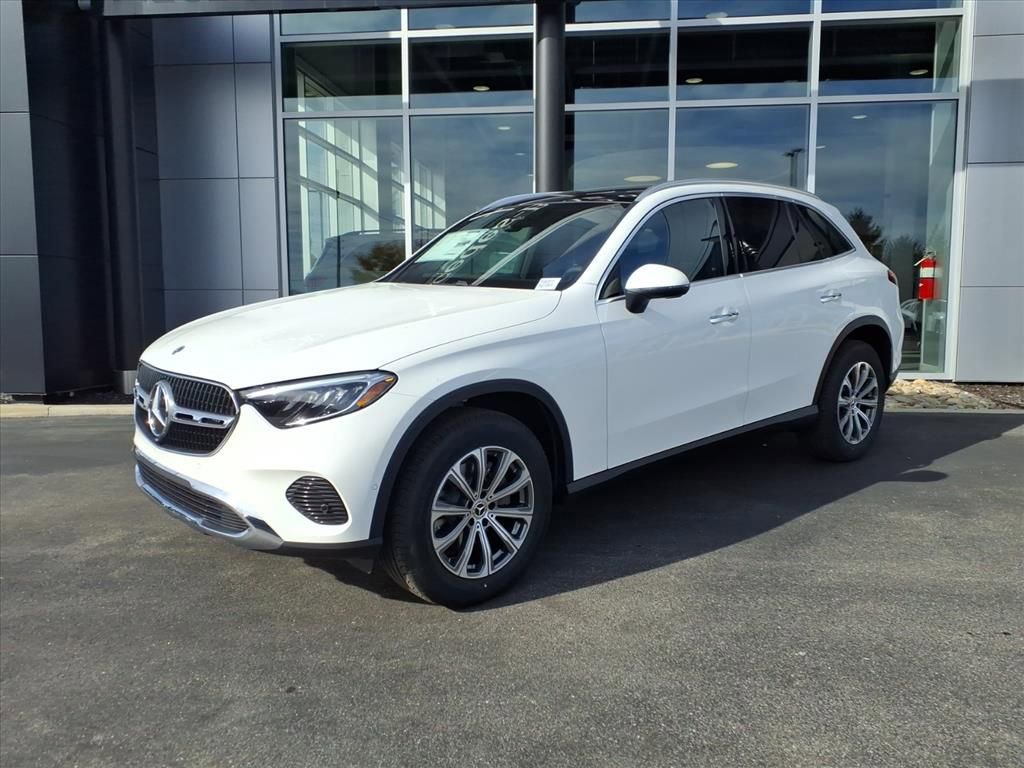 New 2026 Mercedes-Benz GLC 300 4MATIC image 2