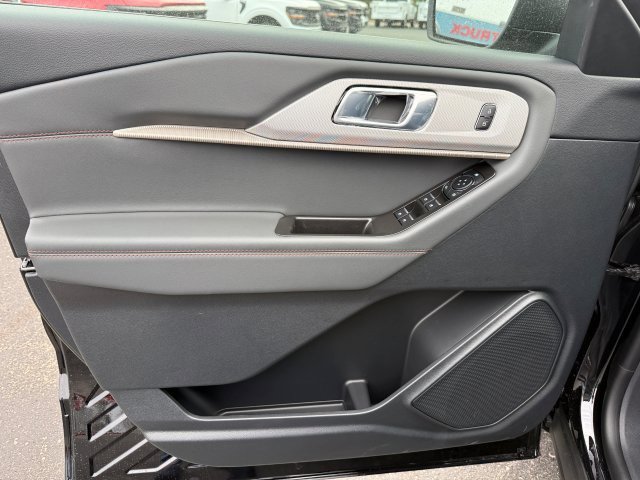 New 2026 Ford Explorer Active w/ Active Comfort Package AWD/4WD image 10