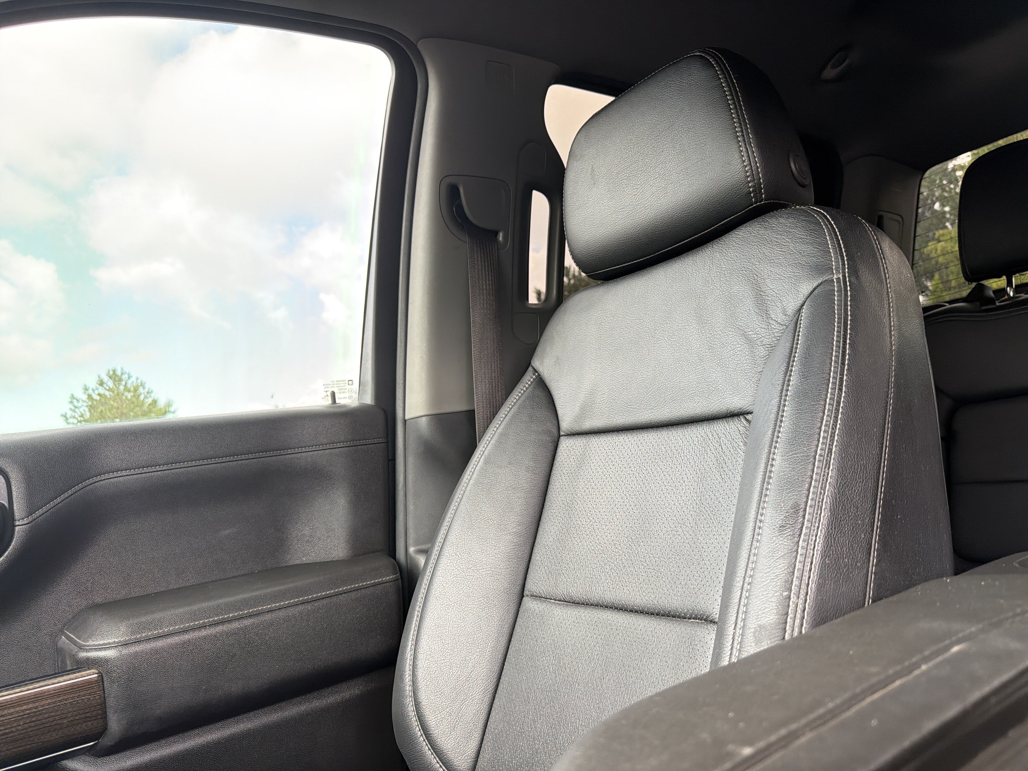Used 2022 Chevrolet Silverado 1500 LT Trail Boss w/ Bed Protection Package AWD/4WD image 75