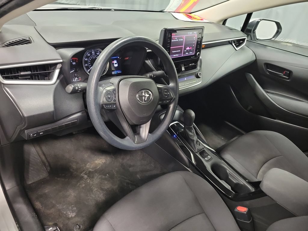 Used 2022 Toyota Corolla LE FWD image 13