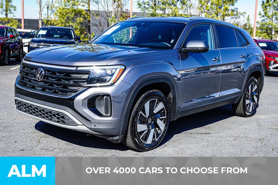 Used 2024 Volkswagen Atlas Cross Sport SE image 2