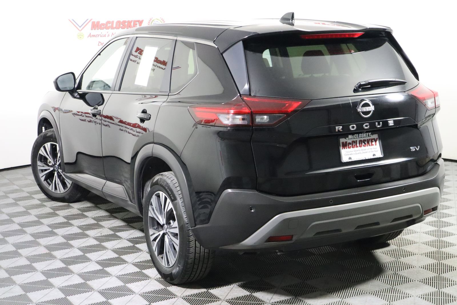 Used 2023 Nissan Rogue SV FWD image 11