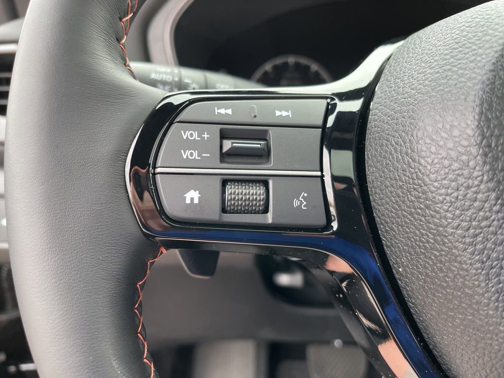 Certified 2025 Honda Pilot TrailSport image 23