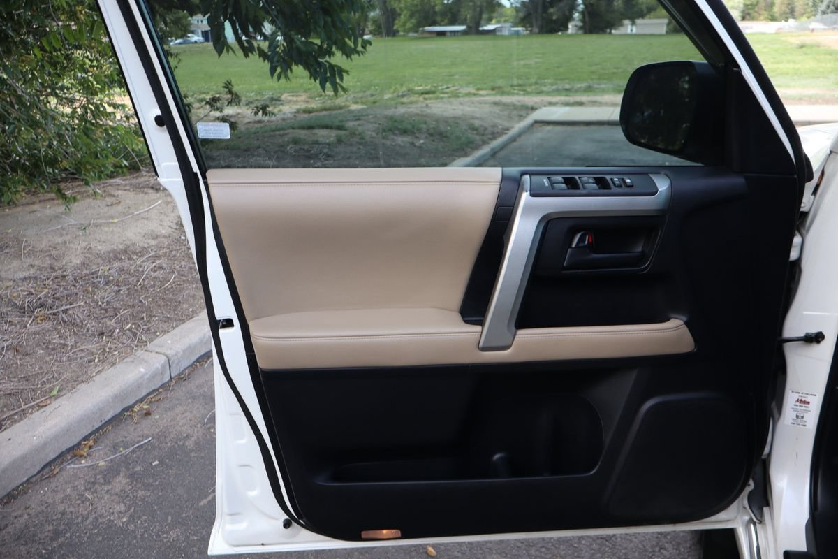 Used 2011 Toyota 4Runner Limited AWD/4WD image 25