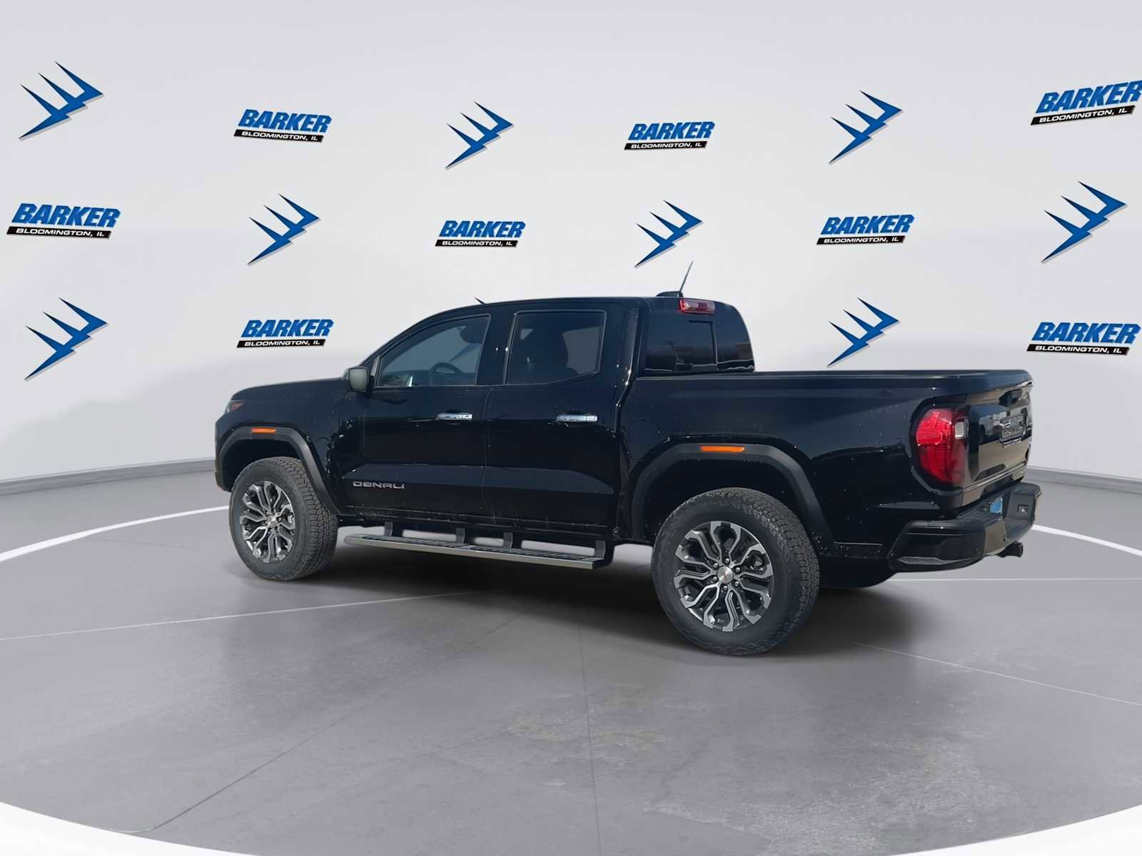 New 2026 GMC Canyon Denali image 2