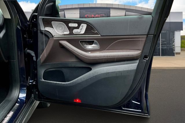 Used 2021 Mercedes-Benz GLS 450 4MATIC image 17