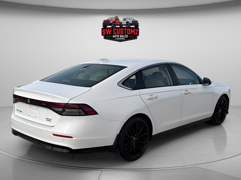 Used 2023 Honda Accord Touring image 7