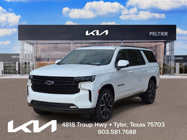 Used 2023 Chevrolet Suburban RST w/ Luxury Package RWD image 3