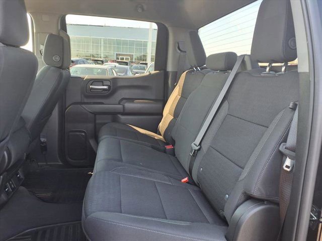 Used 2024 Chevrolet Silverado 1500 Custom Trail Boss w/ LPO, Dark Essentials Package image 10