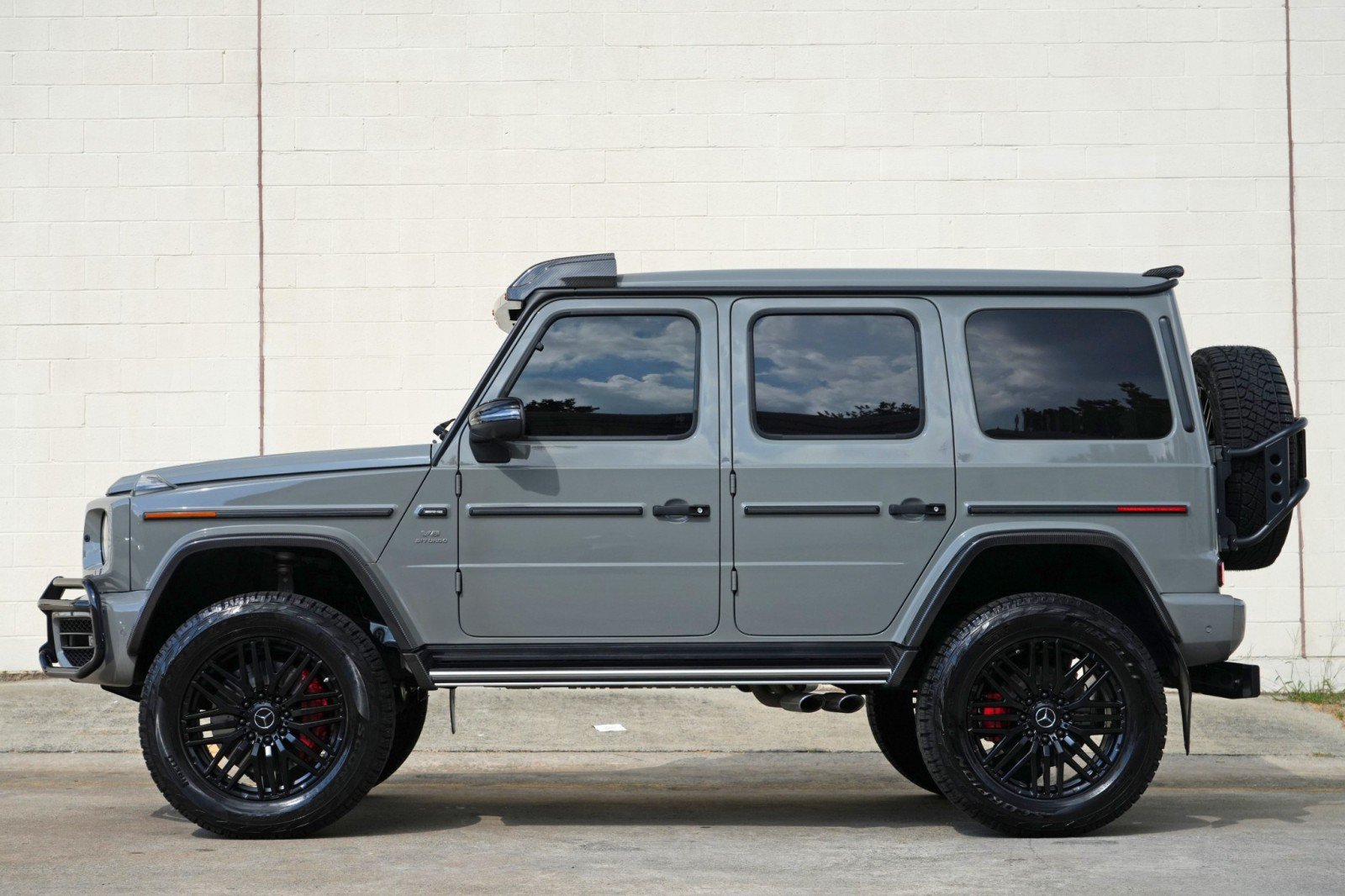 Used 2022 Mercedes-Benz G 63 AMG Squared image 9