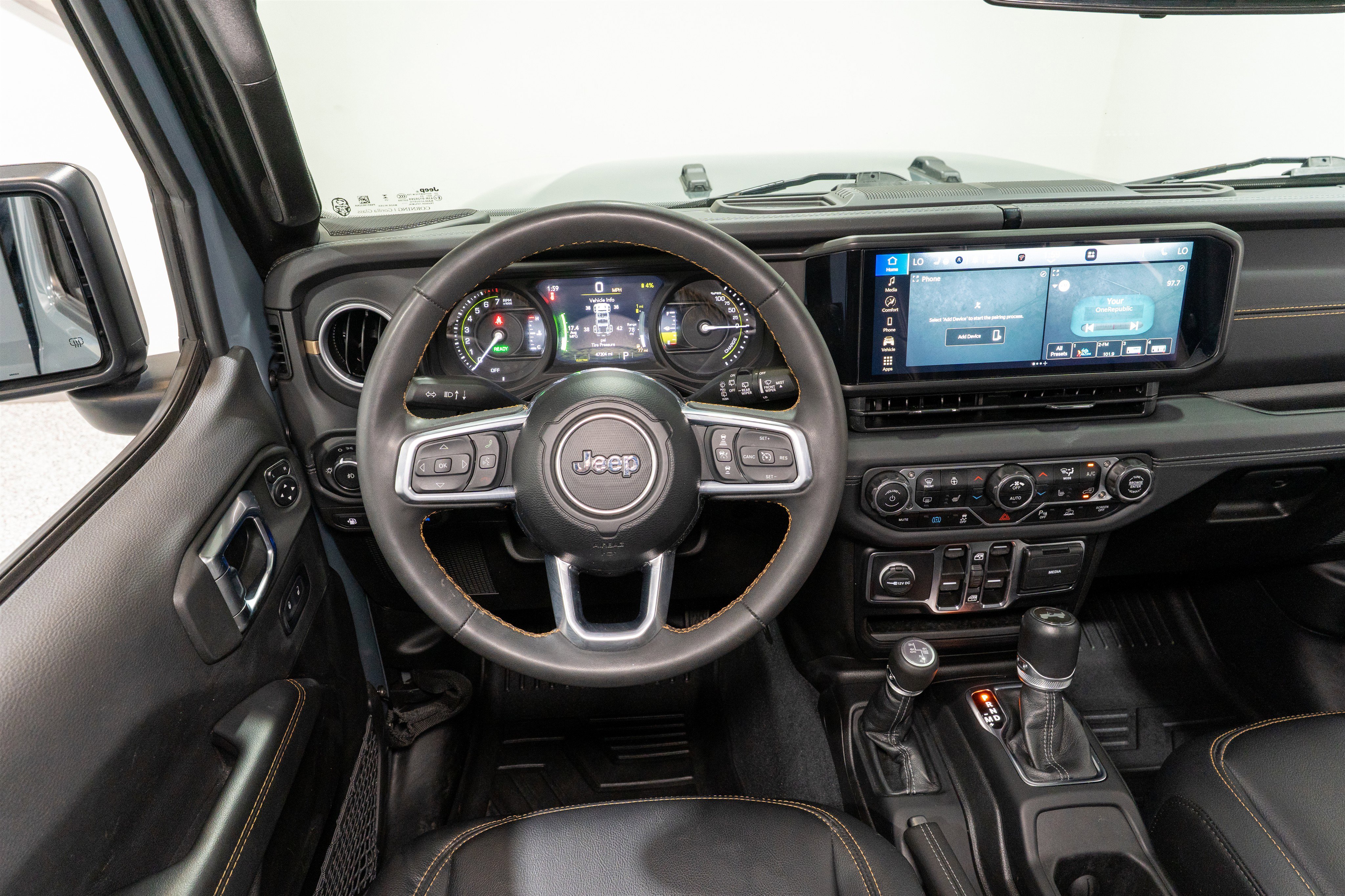 Used 2024 Jeep Wrangler Sahara w/ Safety Group AWD/4WD image 11