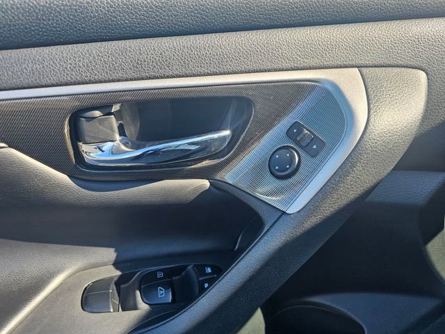 Used 2014 Nissan Altima 2.5 SL w/ Technology Package FWD image 29