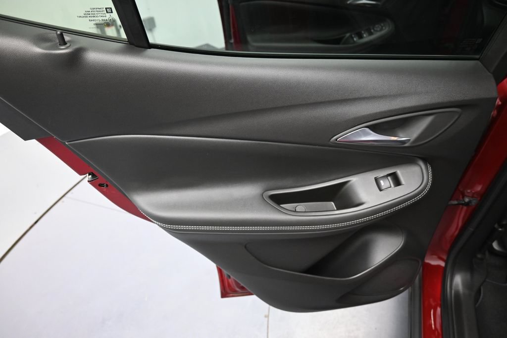 Used 2022 Buick Encore GX Select w/ Advanced Technology Package AWD/4WD image 24