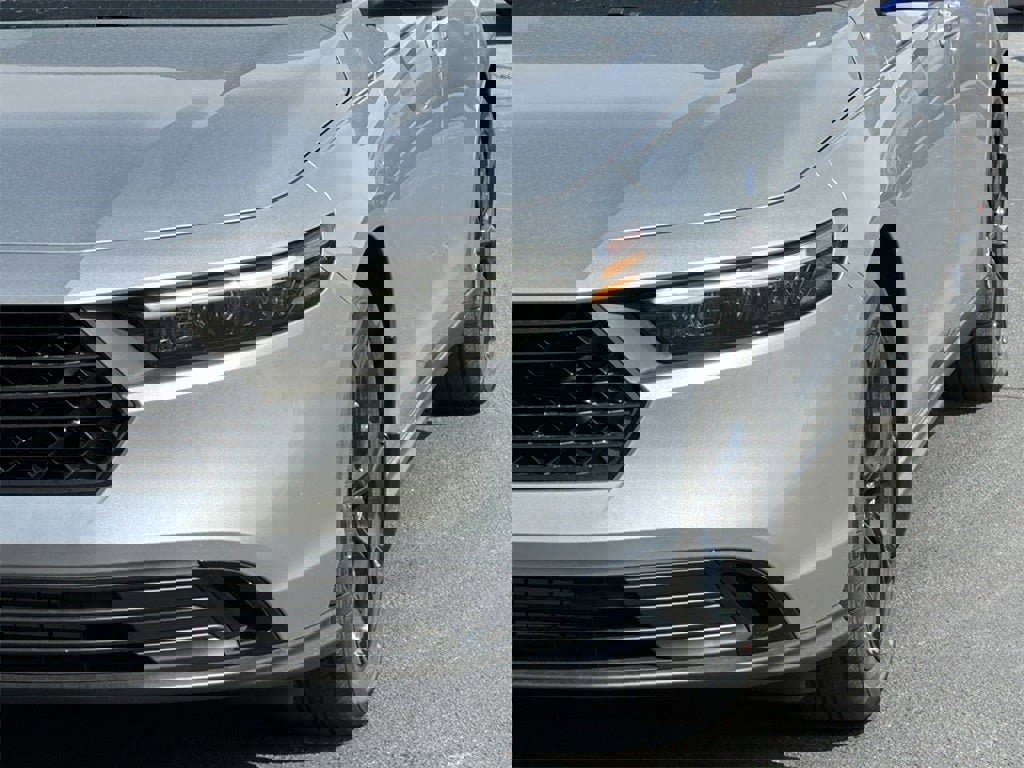 New 2025 Honda Accord SE image 39