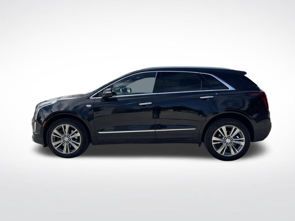 Used 2024 Cadillac XT5 Premium Luxury w/ Technology Package FWD image 8
