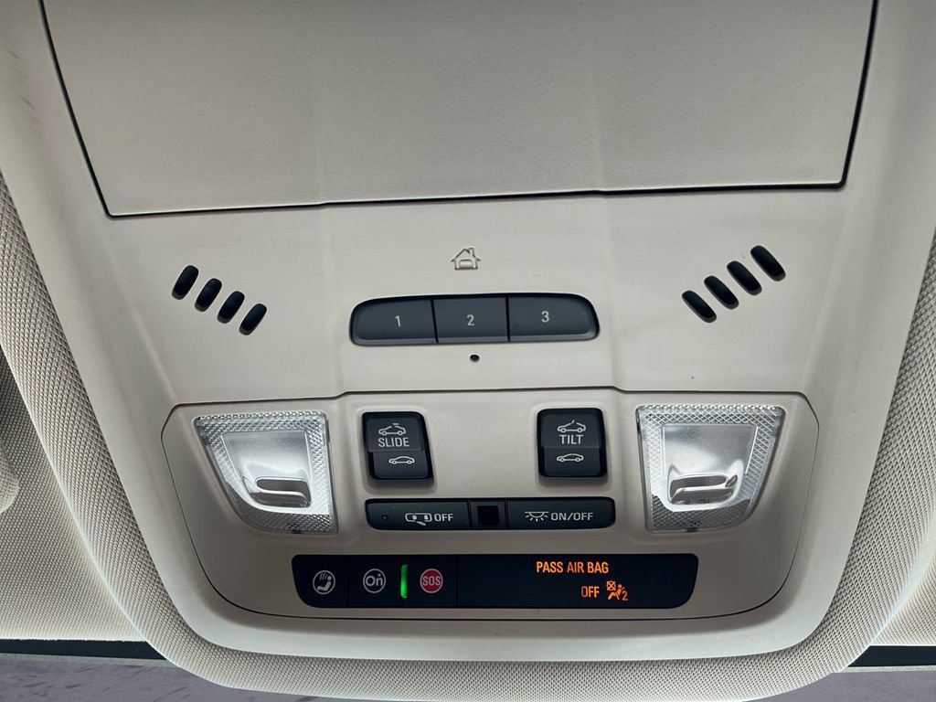 Used 2023 GMC Acadia Denali w/ Denali Ultimate Package image 11