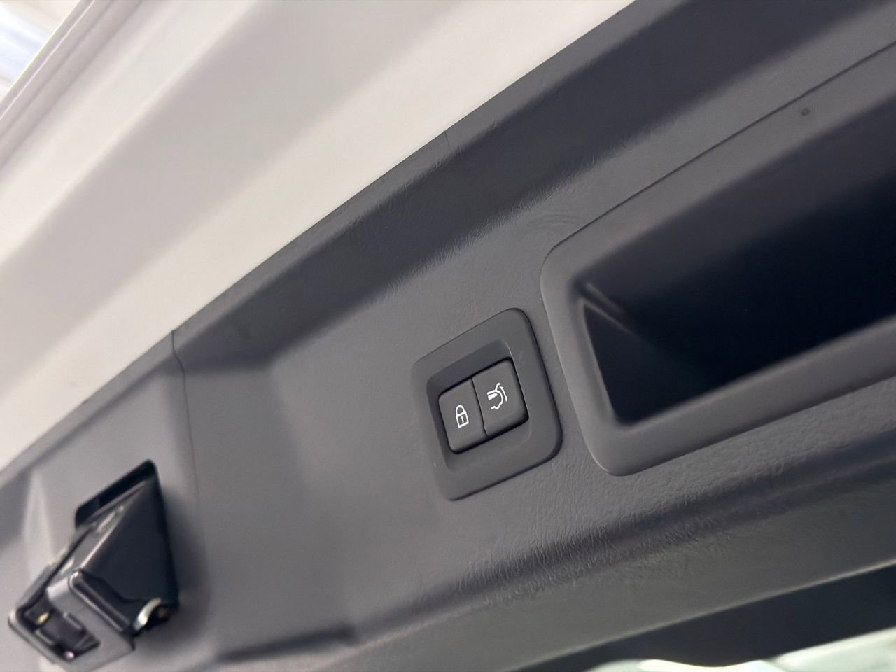 Certified 2025 MAZDA CX-30 2.5 Turbo w/ Premium Package image 9