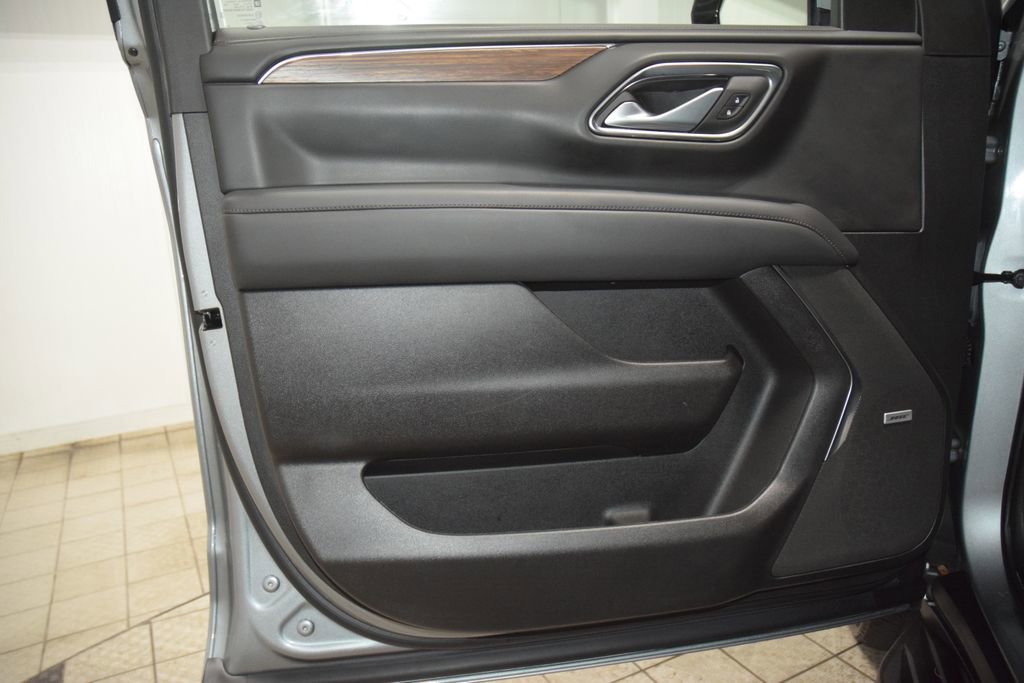 Used 2024 Chevrolet Tahoe High Country AWD/4WD image 47