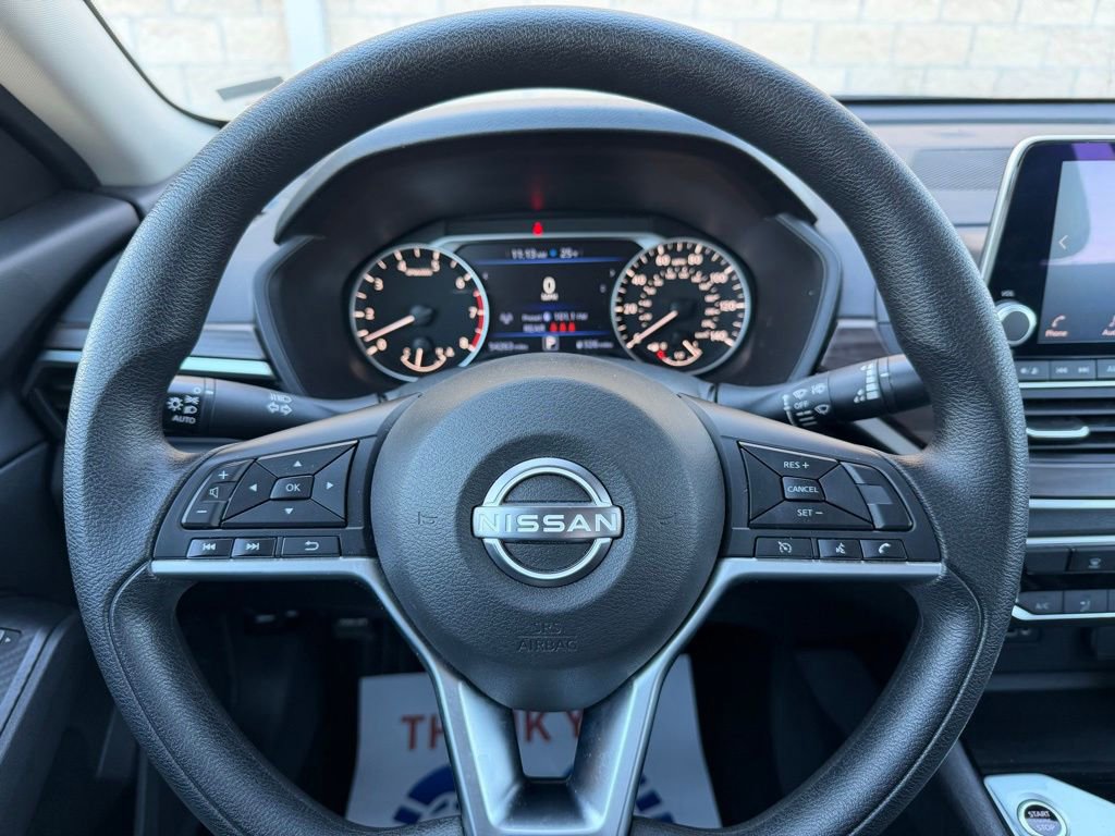 Used 2024 Nissan Altima 2.5 SV image 20