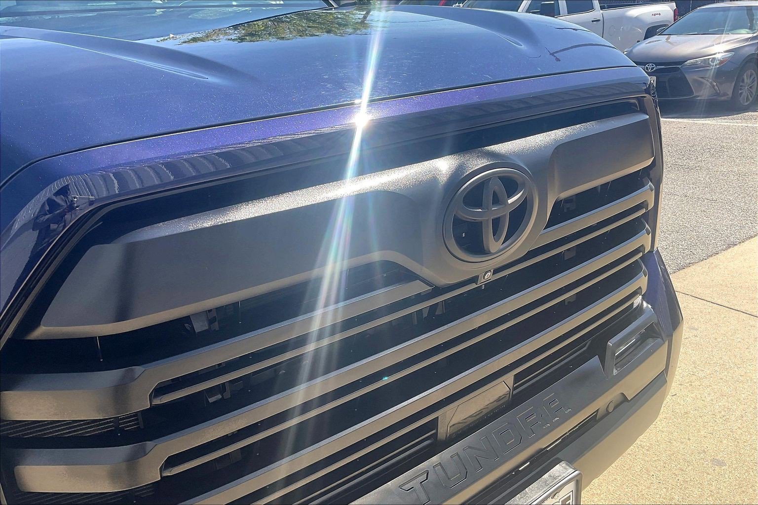 Used 2024 Toyota Tundra Limited AWD/4WD image 34