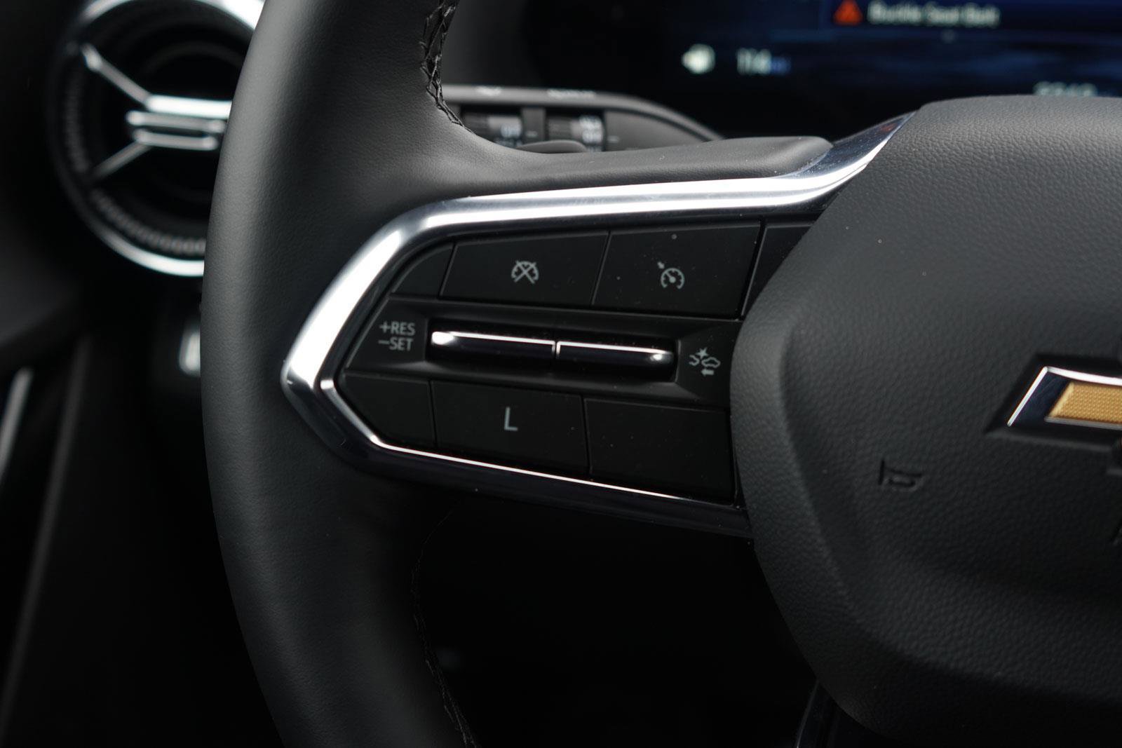 New 2025 Chevrolet Equinox LT w/ Safety and Technology Package image 15