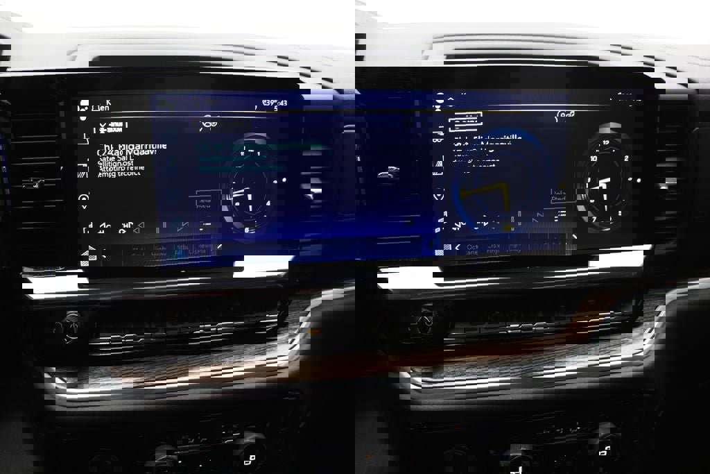 Used 2023 Chevrolet Silverado 1500 LT image 25