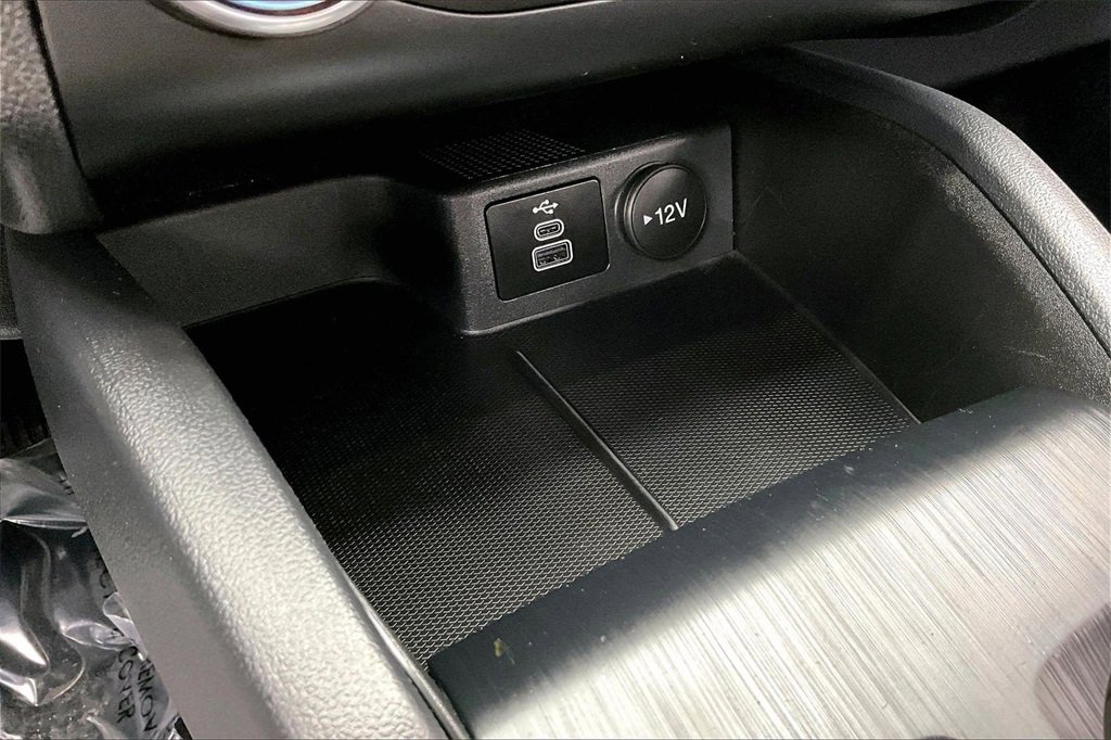 Used 2025 Ford Escape ST-Line image 32