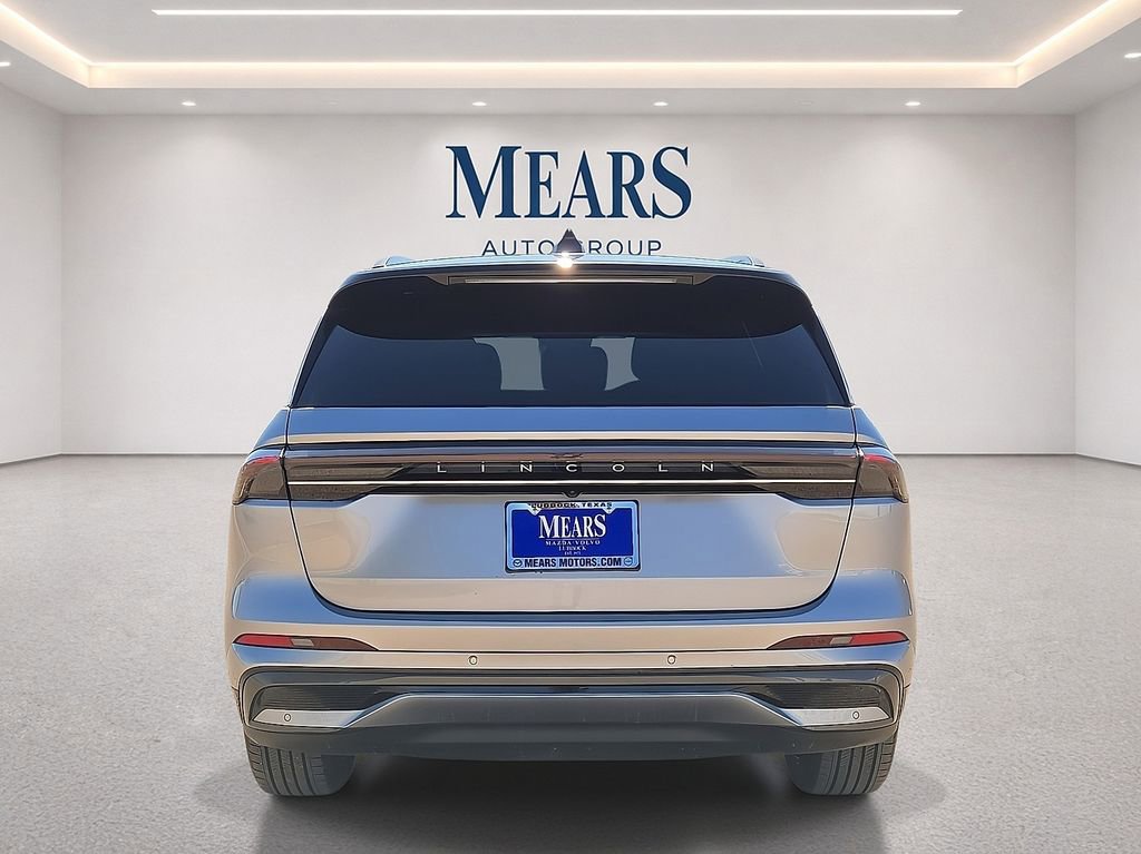 Used 2026 Lincoln Nautilus Reserve AWD/4WD image 4