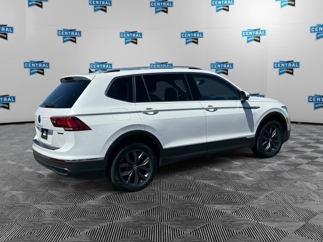 Used 2023 Volkswagen Tiguan SE AWD/4WD image 5