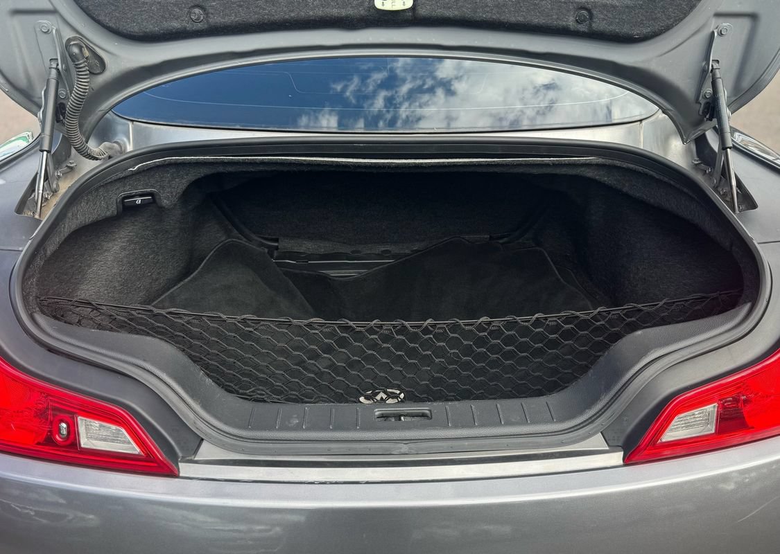 Used 2011 INFINITI G37 Journey w/ Premium Pkg RWD image 11