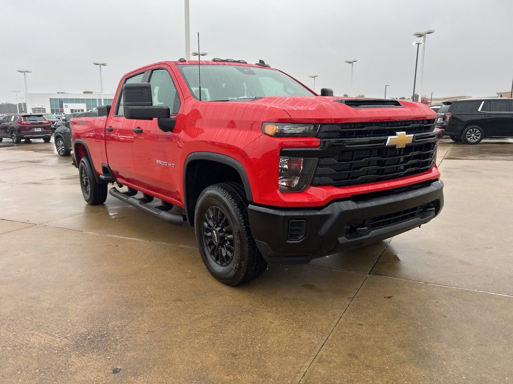 Used 2024 Chevrolet Silverado 3500 W/T image 4