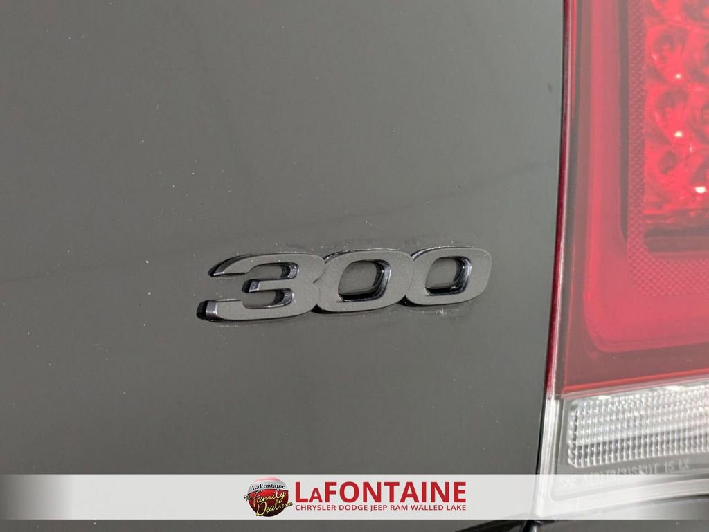 Used 2023 Chrysler 300 Touring L w/ Popular Equipment Group image 10