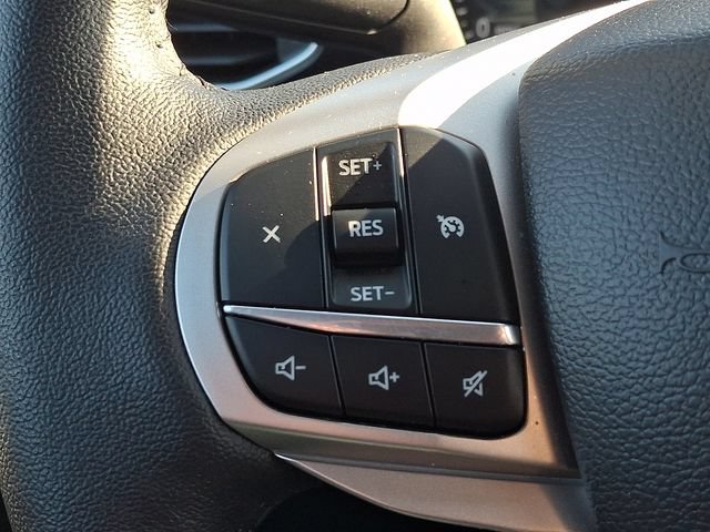 Used 2024 Ford Explorer XLT w/ Equipment Group 202A AWD/4WD image 25
