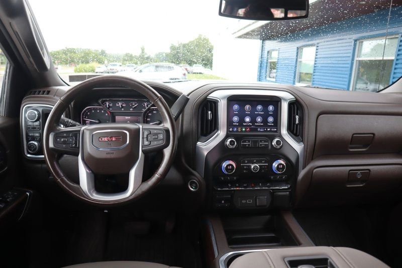Used 2021 GMC Sierra 1500 SLT w/ SLT Premium Package image 12