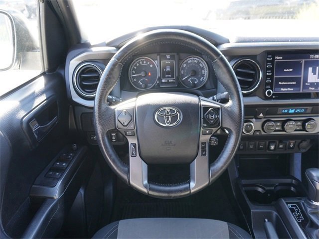 Used 2022 Toyota Tacoma TRD Off-Road image 16